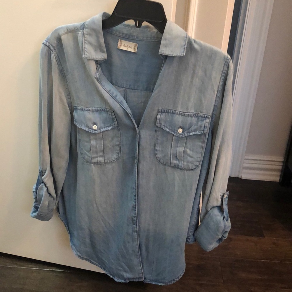 Altard State cute top!